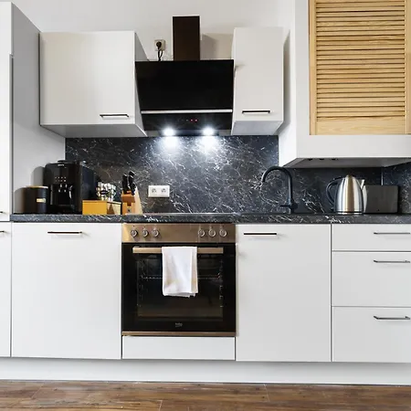 Cruwzo - Modern Centrally Located Apartment With Parking Ингольштадт Экстерьер фото