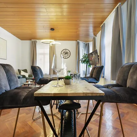Cruwzo - Modern Centrally Located Apartment With Parking Ингольштадт Экстерьер фото