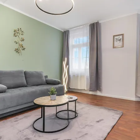 Cruwzo - Modern Centrally Located Apartment With Parking Ингольштадт Экстерьер фото