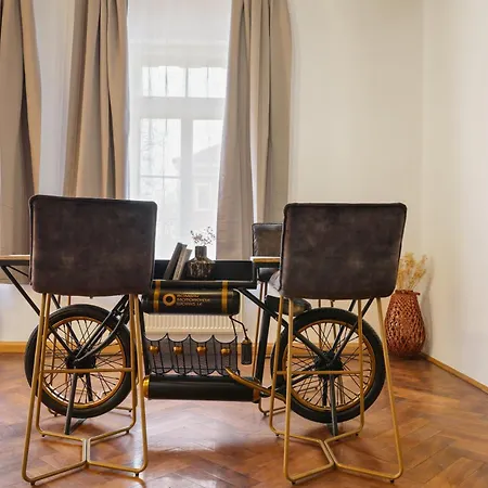 Cruwzo - Modern Centrally Located Apartment With Parking Ингольштадт Экстерьер фото