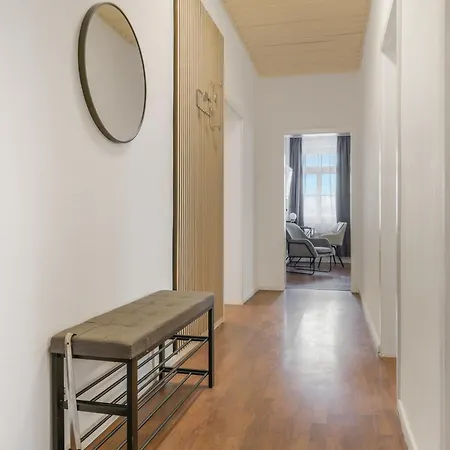 Cruwzo - Modern Centrally Located Apartment With Parking Ингольштадт Экстерьер фото