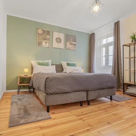 Cruwzo - Modern Centrally Located Apartment With Parking Ингольштадт Экстерьер фото