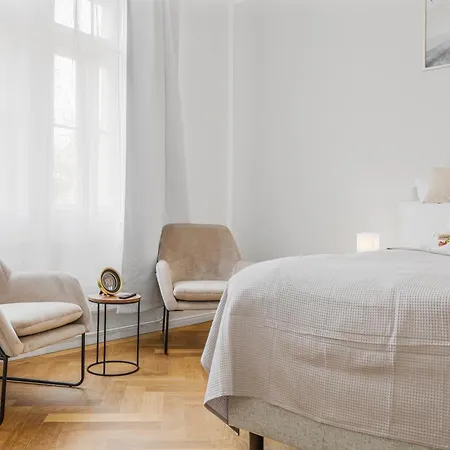 Cruwzo - Modern Centrally Located Apartment With Parking Ингольштадт Экстерьер фото