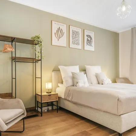 Cruwzo - Modern Centrally Located Apartment With Parking Ингольштадт Экстерьер фото