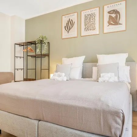 Cruwzo - Modern Centrally Located Apartment With Parking Ингольштадт Экстерьер фото